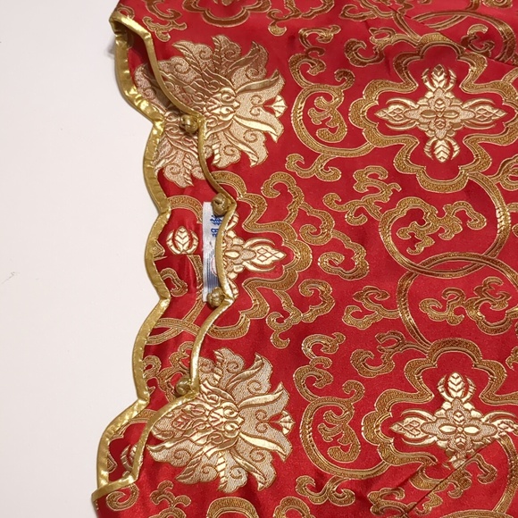 Vintage Traditional Chinese Red and Gold Silk Blouse with Scalloped Collar 3/4 - Picture 4 of 8